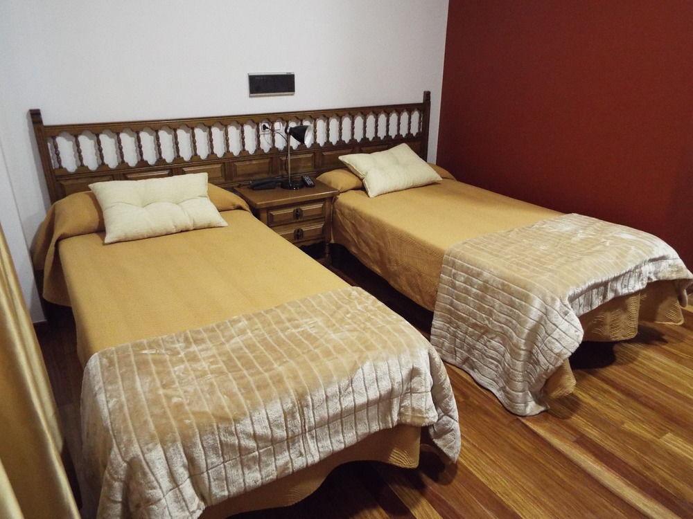 Hotel Ansuina Banos Del Molgas المظهر الخارجي الصورة